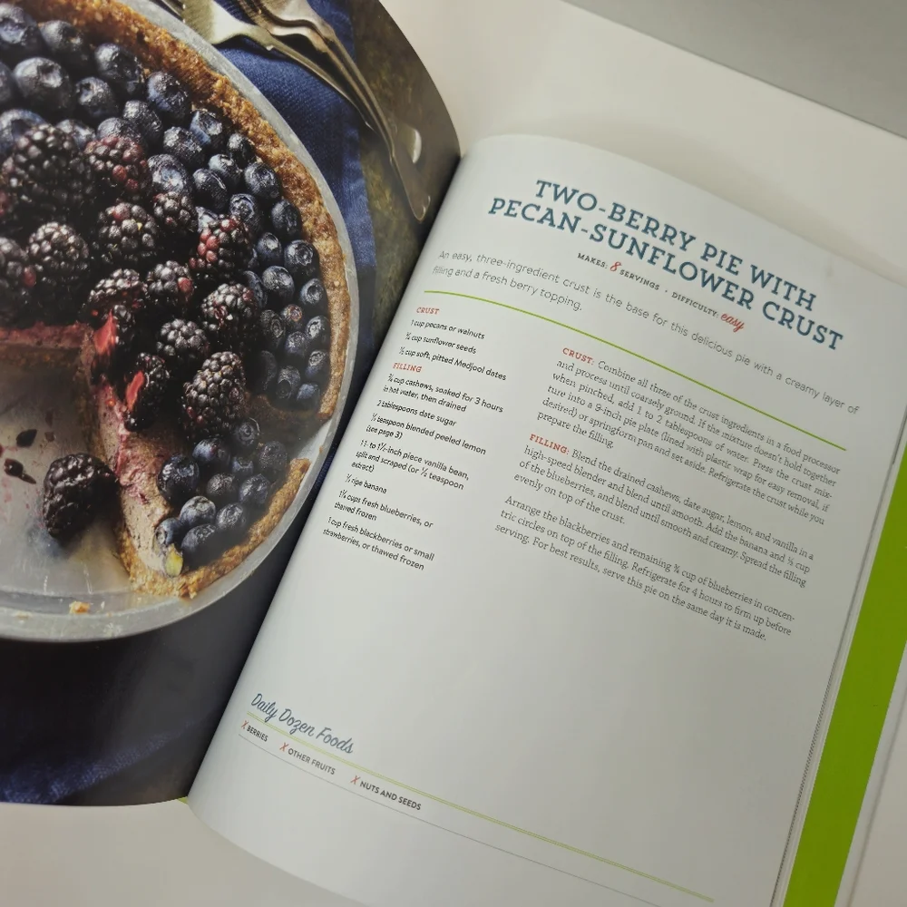 The How Not To Die cookbook hardcover Michael Greger, MD FACLM 2017